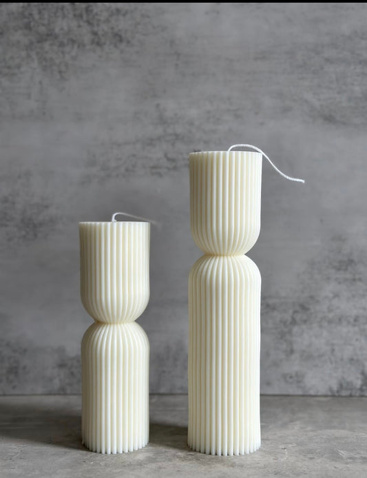 Hourglass Pillar