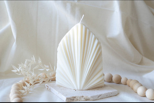 Island Palm Spear Candle